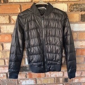 Athleta Women’s Goose Dow Puffer Jacket - Black - Full Zip